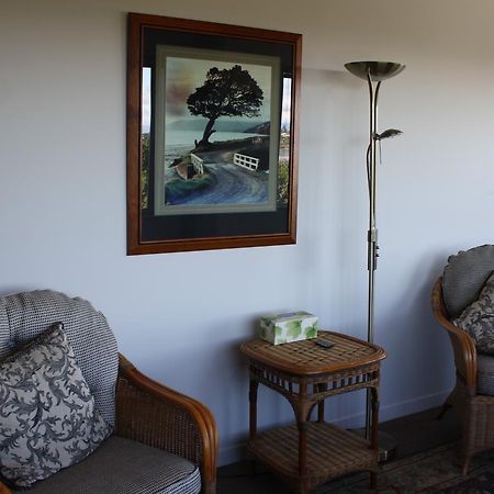 Top Of The Town Bed & Breakfast タウランガ エクステリア 写真