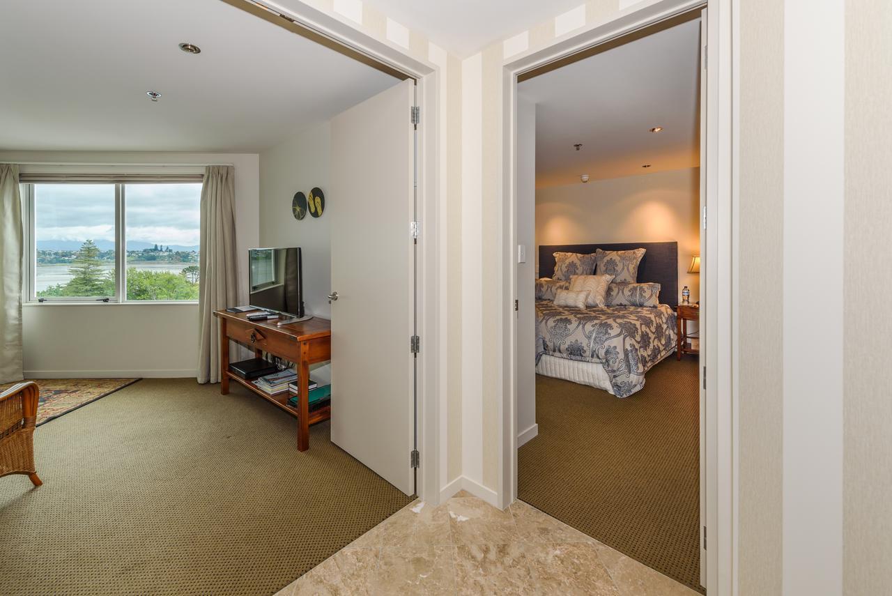 Top Of The Town Bed & Breakfast タウランガ エクステリア 写真
